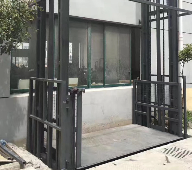 泸州导轨式施工升降机助力民生工程提速增效